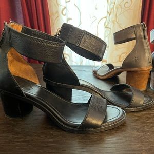 Black Frye Brielle sandals size 8.